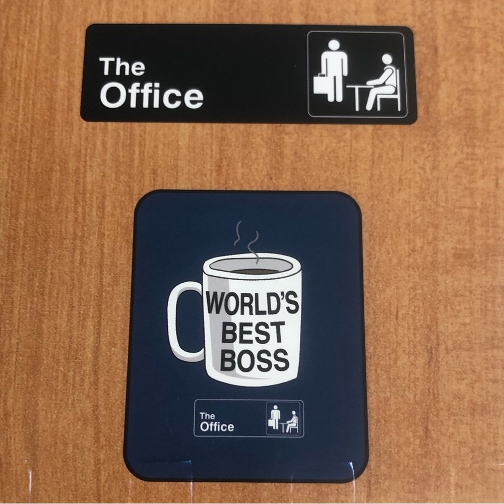 Throw plush cozy soft The Office World Best Boss blue. 50in x 60 in . - Picture 3 of 3